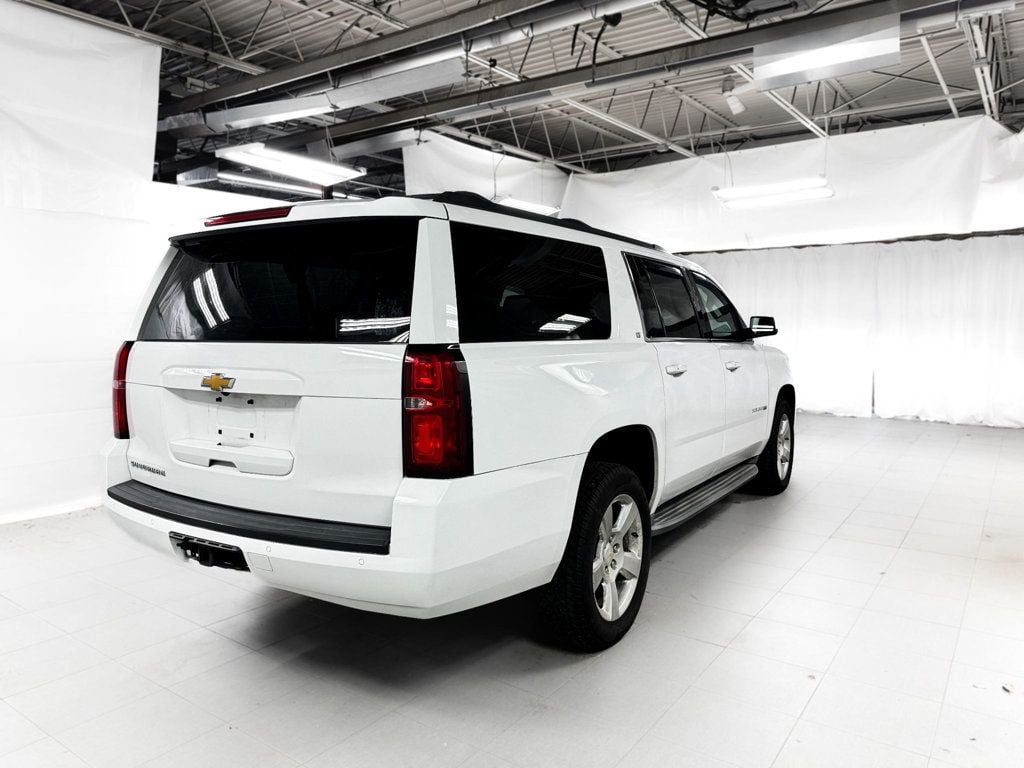2015 Chevrolet Suburban LT 4WD - 22945449 - 5