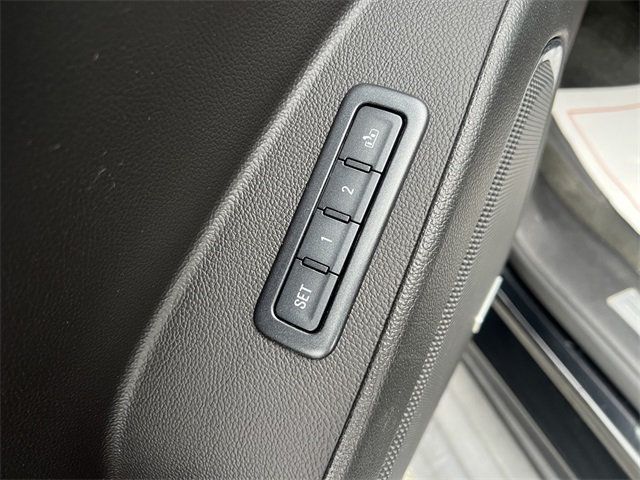 2015 Chevrolet Tahoe 4WD 4dr LT - 22973831 - 24