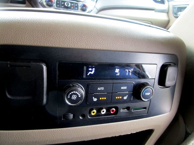 2015 Chevrolet Tahoe 4WD 4dr LTZ - 23023550 - 29