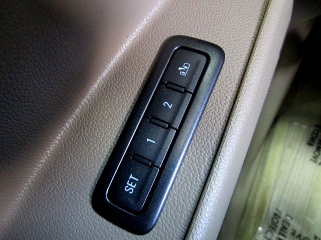 2015 Chevrolet Tahoe 4WD 4dr LTZ - 23023550 - 36