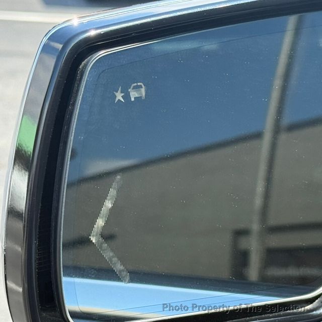 2015 Chevrolet Tahoe 4WD LTZ W/LEATHER, SUNROOF, DVD, NAV, HEADS UP DISPLAY - 22994744 - 18