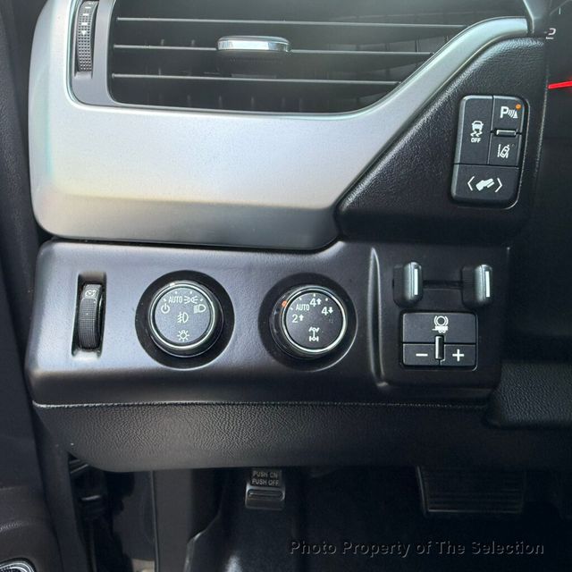 2015 Chevrolet Tahoe 4WD LTZ W/LEATHER, SUNROOF, DVD, NAV, HEADS UP DISPLAY - 22994744 - 29