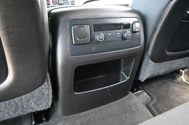 2015 Chevrolet Tahoe LS - 23062913 - 13
