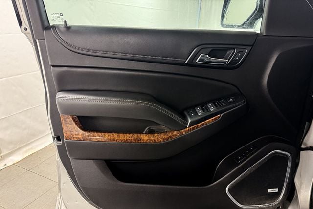 2015 Chevrolet Tahoe LTZ 4WD - 22956723 - 13