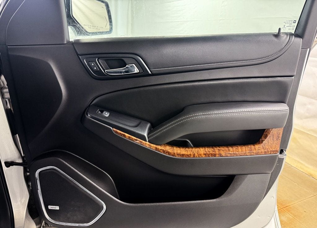 2015 Chevrolet Tahoe LTZ 4WD - 22956723 - 16