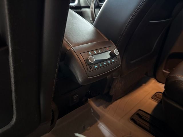 2015 Chevrolet Traverse AWD 4dr LTZ - 23040138 - 31