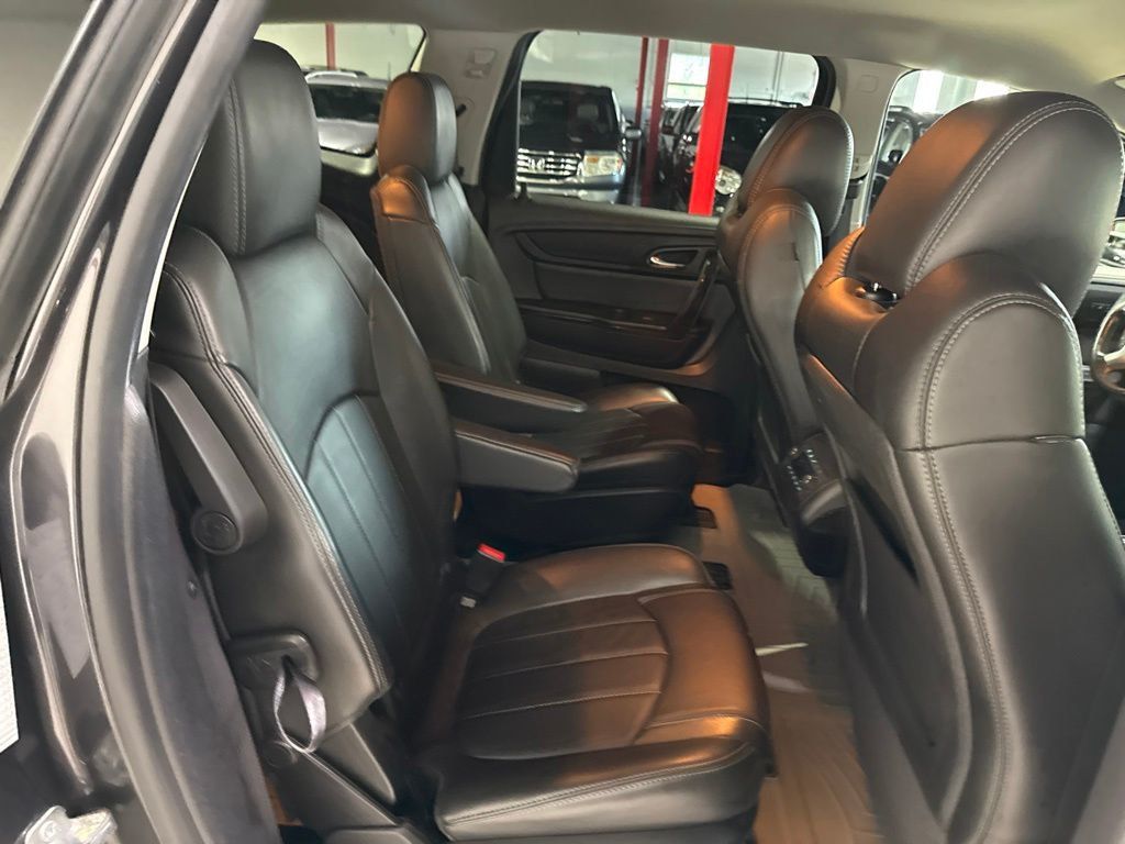 2015 Chevrolet Traverse AWD 4dr LTZ - 23040138 - 38
