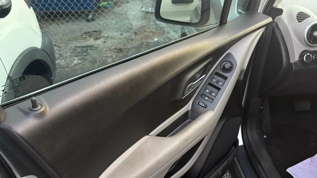 2015 Chevrolet Trax AWD 4dr LT - 22953430 - 5