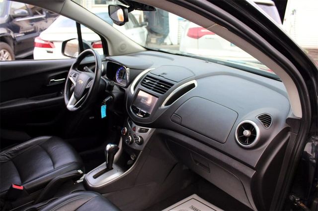 2015 Chevrolet Trax AWD 4dr LTZ - 22830196 - 19
