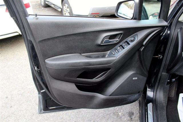 2015 Chevrolet Trax AWD 4dr LTZ - 22830196 - 8