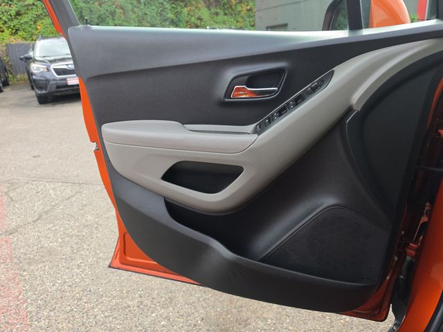 2015 Chevrolet Trax FWD 4dr LT - 23062175 - 18