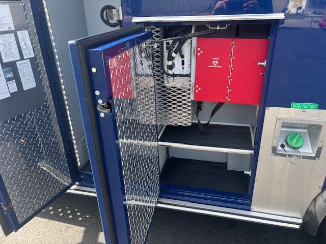 2015 CHEVROLET 3500 AMBULANCE  - 22852237 - 12