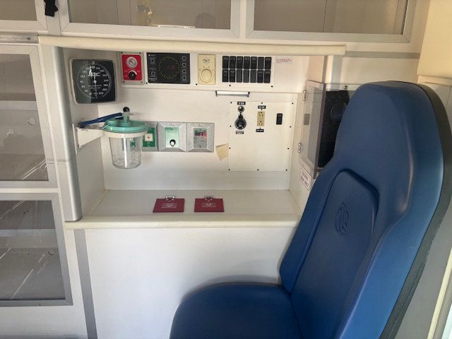 2015 CHEVROLET 3500 AMBULANCE  - 22852237 - 23