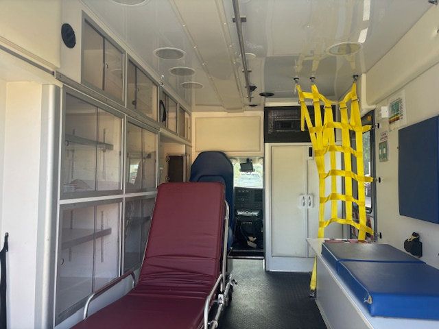 2015 CHEVROLET 3500 AMBULANCE  - 22852237 - 26