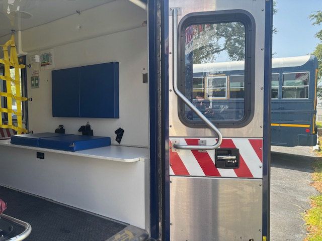 2015 CHEVROLET 3500 AMBULANCE  - 22852237 - 31