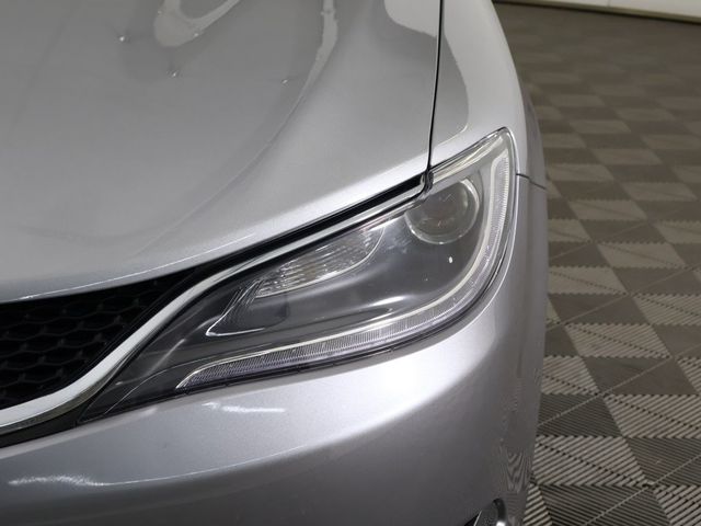 2015 Chrysler 200 4dr Sedan C FWD - 22947499 - 12