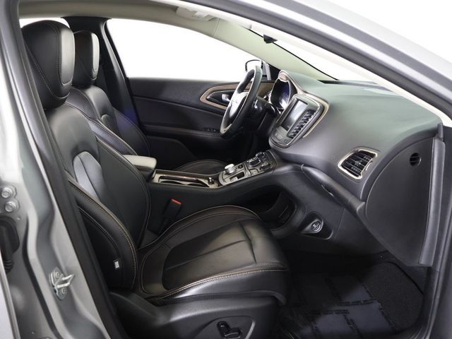 2015 Chrysler 200 4dr Sedan C FWD - 22947499 - 27