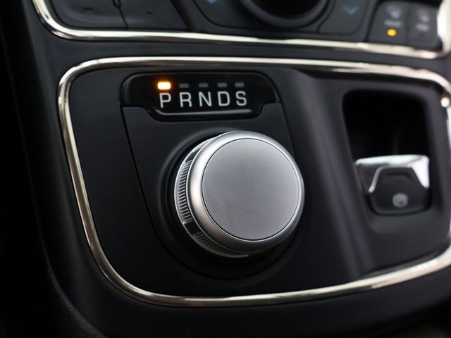 2015 Chrysler 200 4dr Sedan C FWD - 22947499 - 48