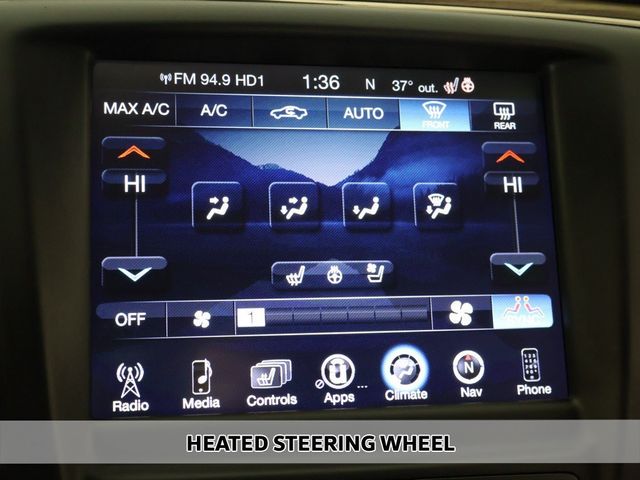 2015 Chrysler 200 4dr Sedan C FWD - 22947499 - 5