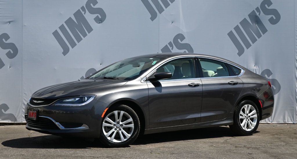 Chrysler 200