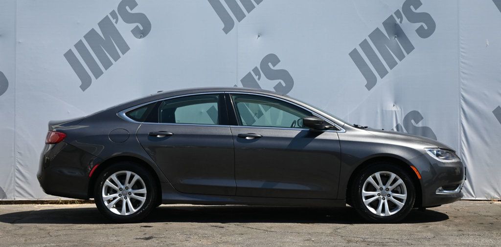 Chrysler 200 photo 4
