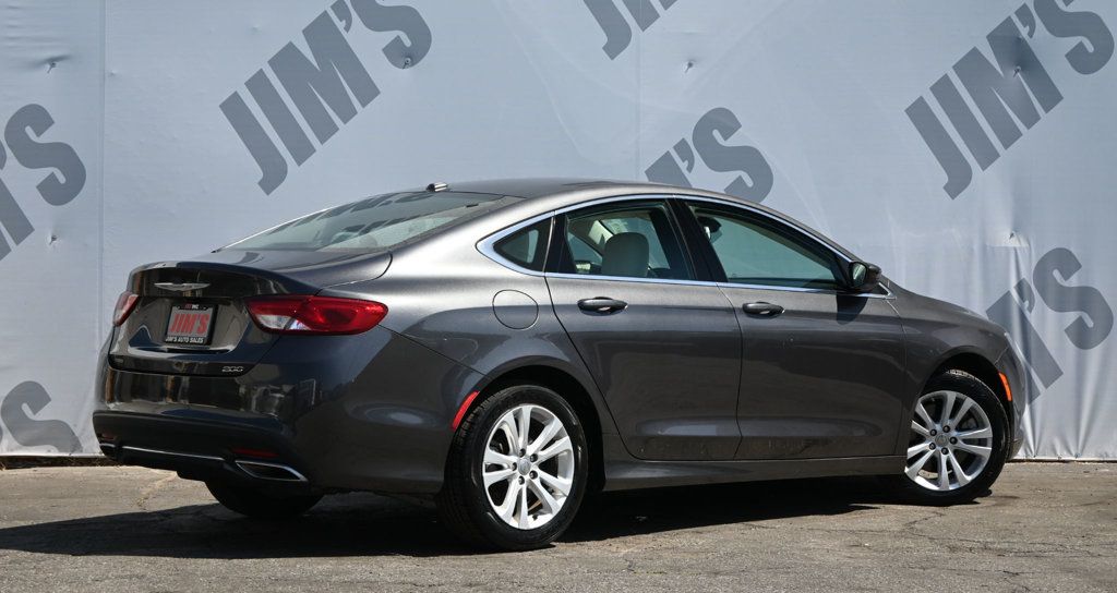 Chrysler 200 photo 5