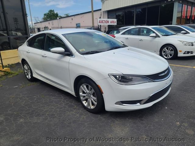 2015 Chrysler 200 4dr Sedan Limited FWD - 22943795 - 2