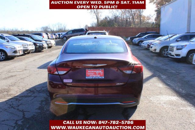 2015 Chrysler 200 4dr Sedan Limited FWD - 22946477 - 4