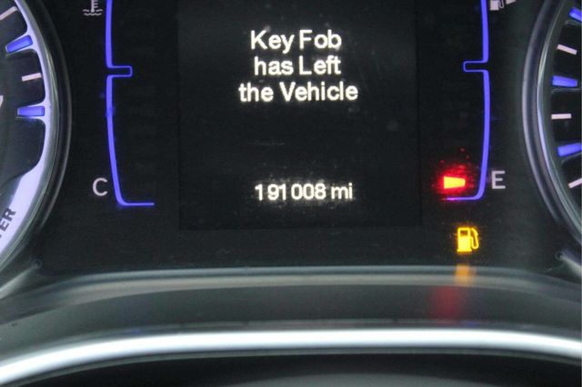 2015 Chrysler 200 4dr Sedan Limited FWD - 22967022 - 8