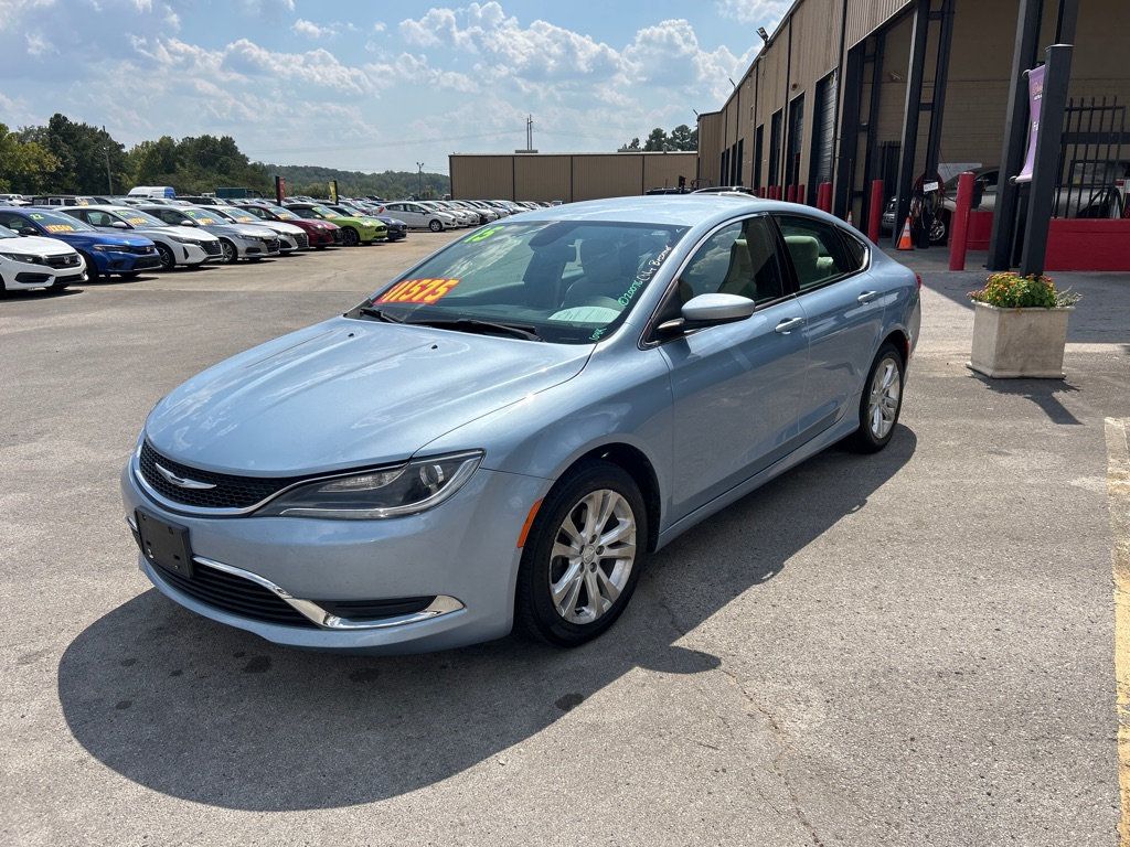 2015 Chrysler 200 Limited photo 3