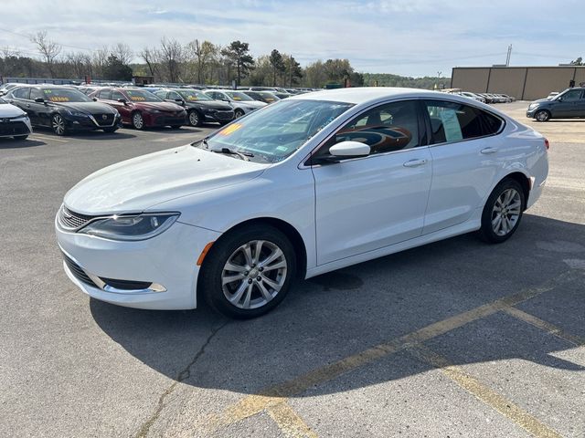 2015 Chrysler 200 4dr Sedan Limited FWD - 22991684 - 2