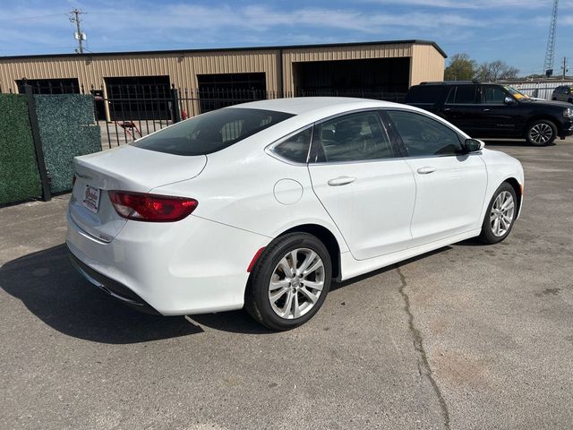 2015 Chrysler 200 4dr Sedan Limited FWD - 22991684 - 3