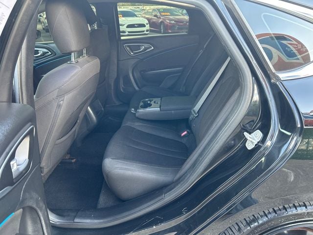 2015 Chrysler 200 4dr Sedan Limited FWD - 23007315 - 6