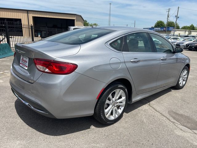 2015 Chrysler 200 4dr Sedan Limited FWD - 23016743 - 3