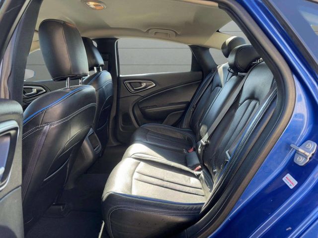 2015 Chrysler 200 4dr Sedan Limited FWD - 22943739 - 14
