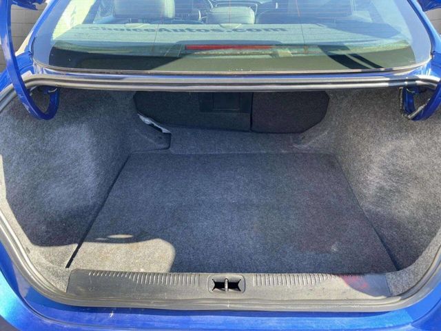 2015 Chrysler 200 4dr Sedan Limited FWD - 22943739 - 15