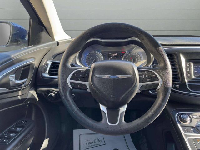 2015 Chrysler 200 4dr Sedan Limited FWD - 22943739 - 23