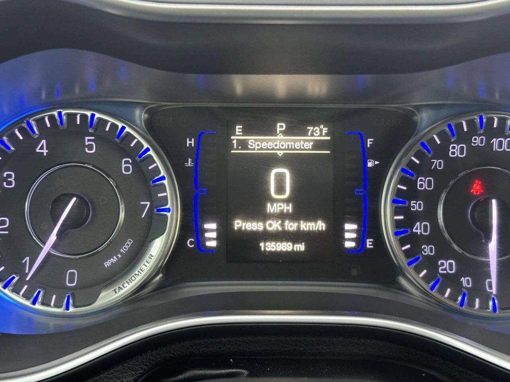 2015 Chrysler 200 4dr Sedan Limited FWD - 23042996 - 12