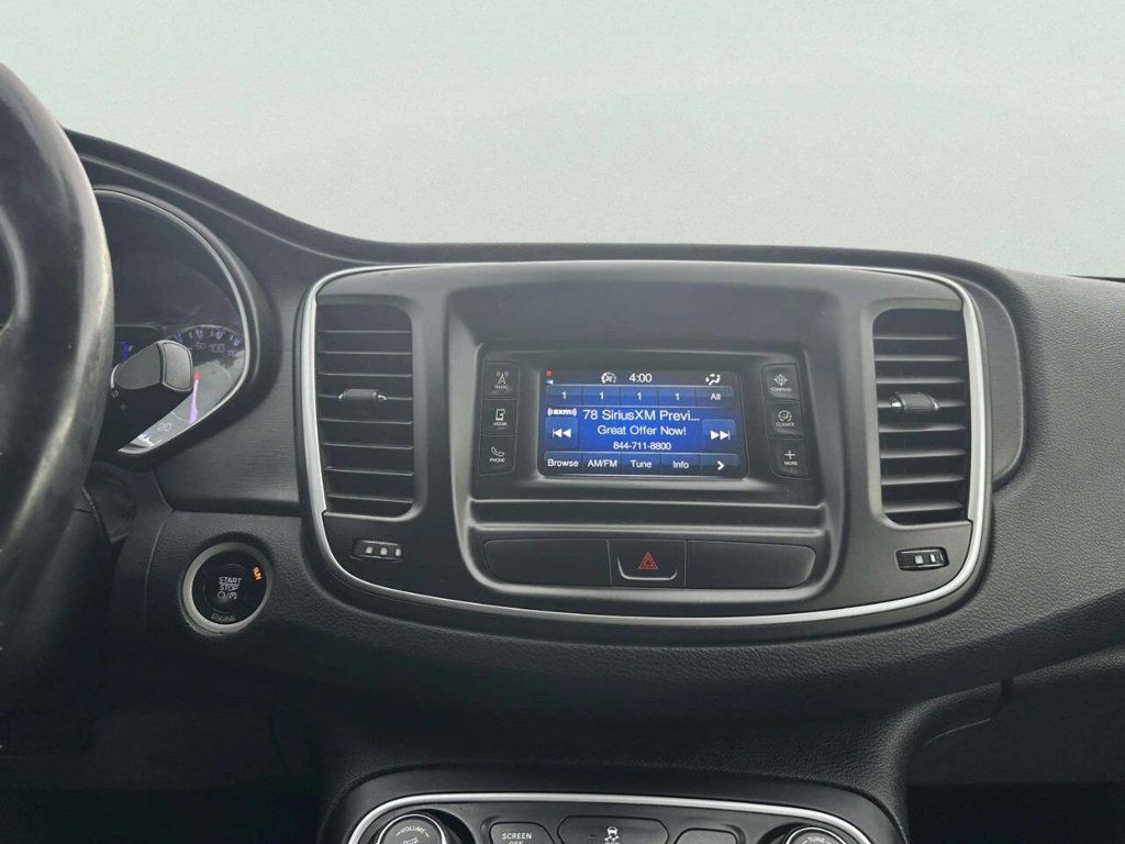 2015 Chrysler 200 4dr Sedan Limited FWD - 23042996 - 23