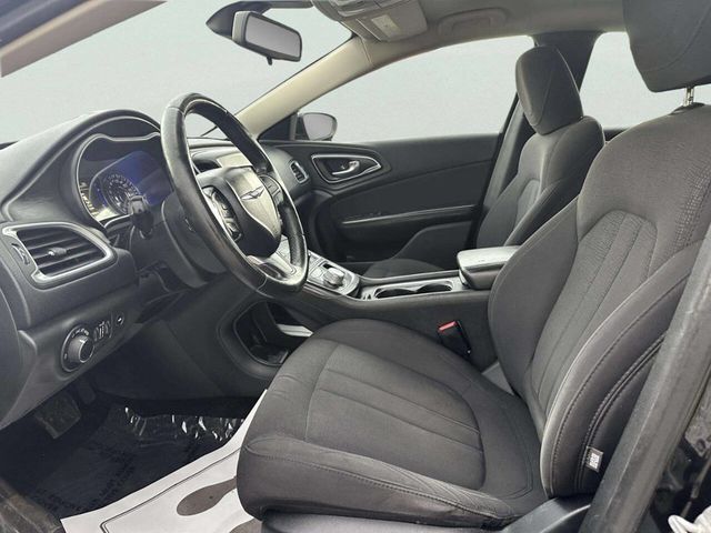 2015 Chrysler 200 4dr Sedan Limited FWD - 23042996 - 8
