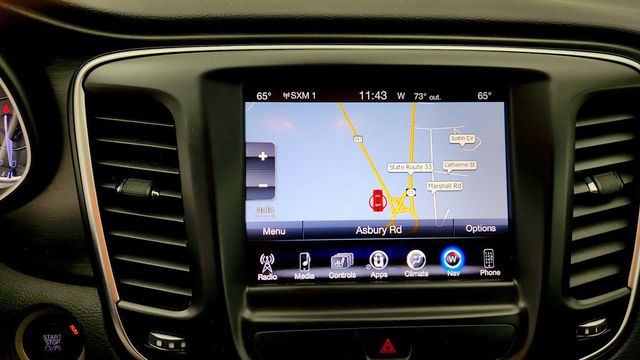 2015 Chrysler 200 4dr Sedan Limited FWD - 23094547 - 19