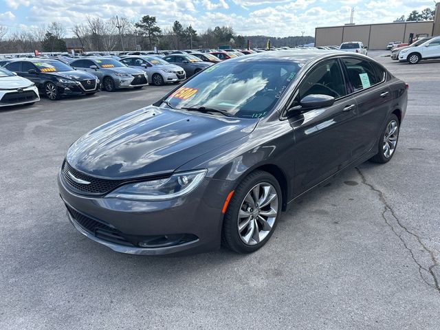 2015 Chrysler 200 4dr Sedan S FWD - 22993808 - 2