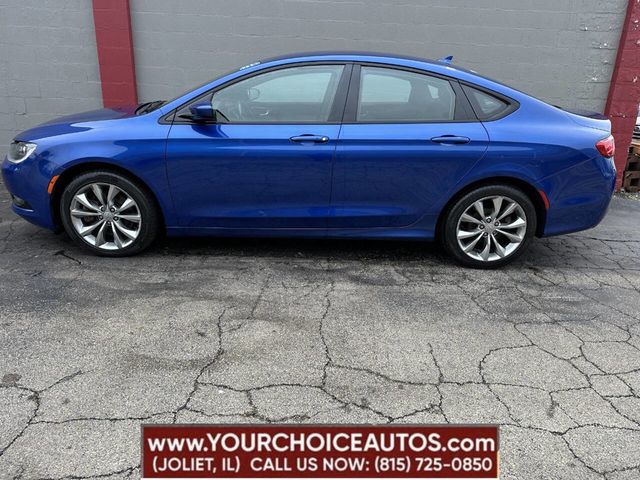 2015 Chrysler 200 4dr Sedan S FWD - 22727964 - 1