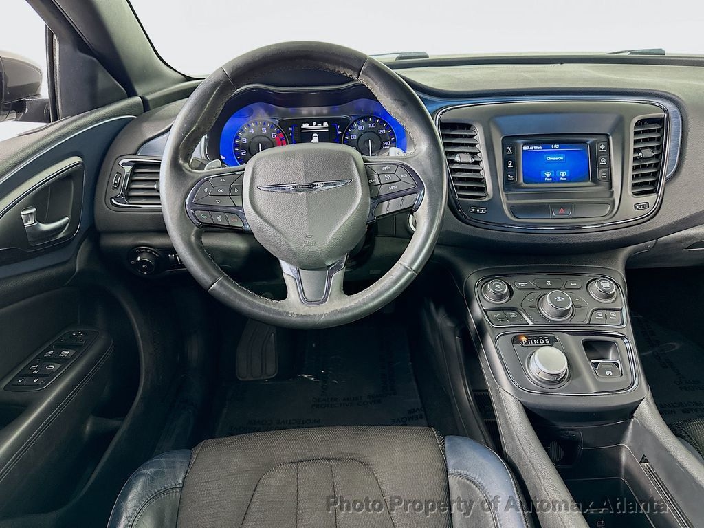 2015 Chrysler 200 S - 22615470 - 21