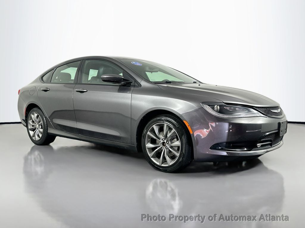 2015 Chrysler 200 S - 22615470 - 2