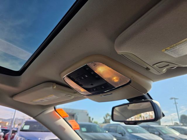 2015 Chrysler 300 4dr Sedan 300C RWD - 22999848 - 12