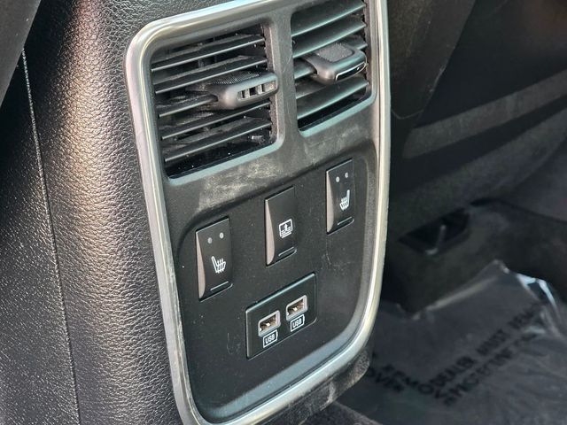 2015 Chrysler 300 4dr Sedan 300C RWD - 22999848 - 19