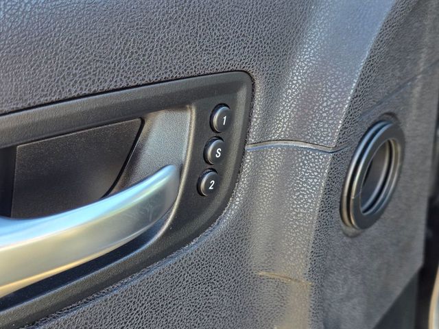 2015 Chrysler 300 4dr Sedan 300C RWD - 22999848 - 23