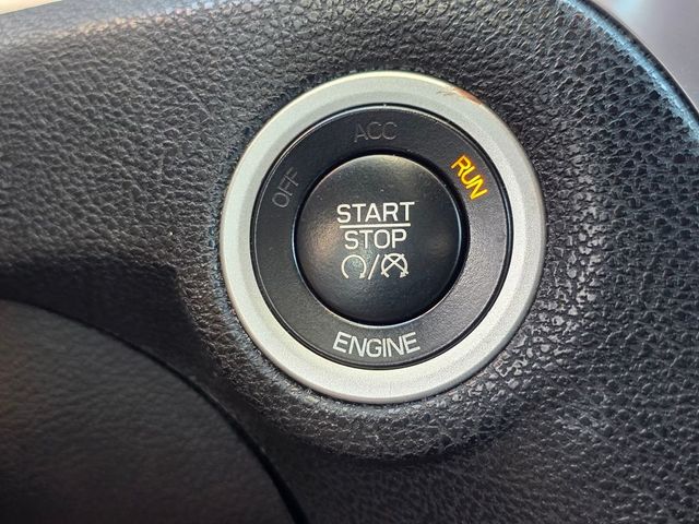 2015 Chrysler 300 4dr Sedan 300C RWD - 22999848 - 39