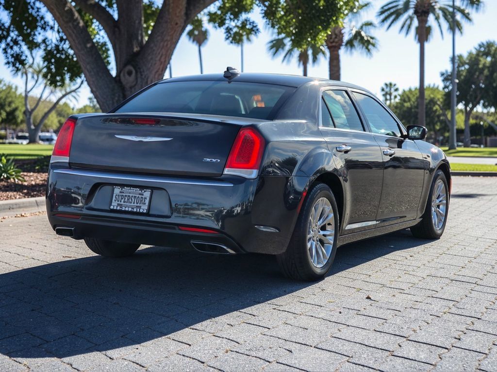 2015 Chrysler 300 4dr Sedan 300C RWD - 22999848 - 6